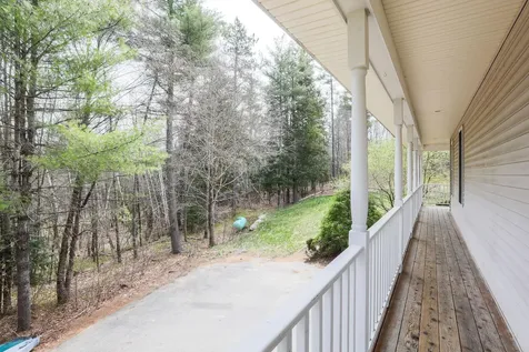 18 Prospect Road Deerfield NH 03037