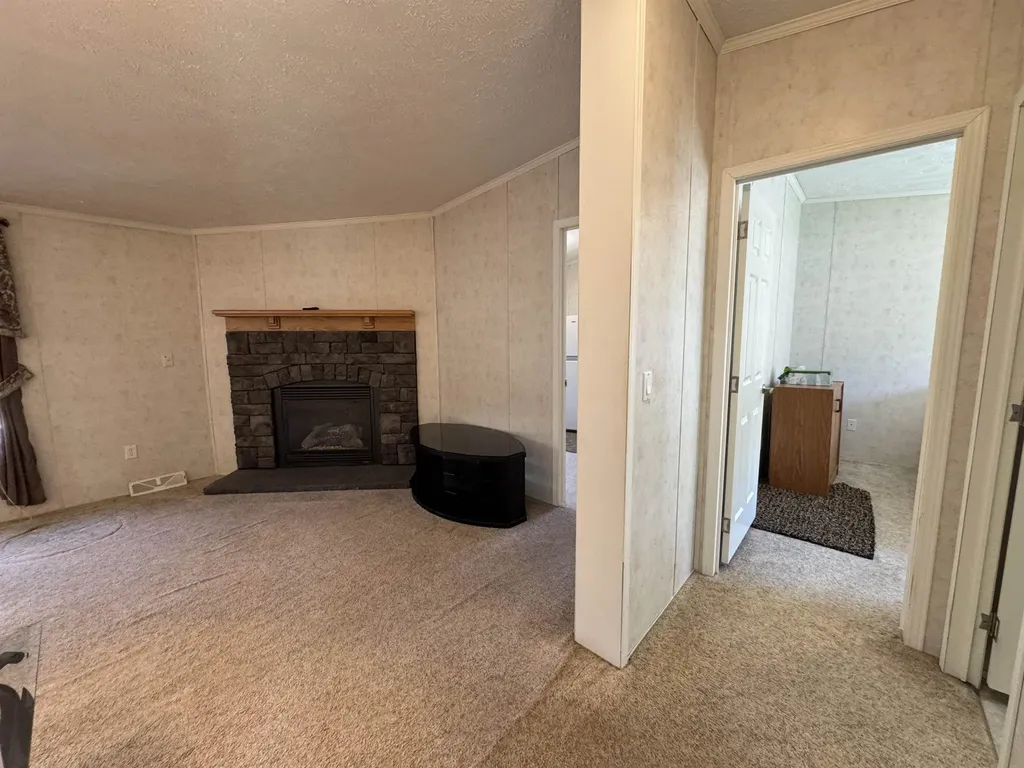 1817 Scottsville Road Danby VT 05739