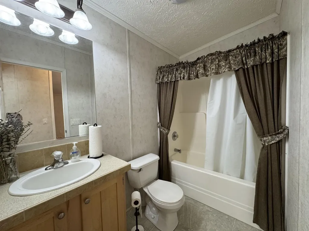 1817 Scottsville Road Danby VT 05739