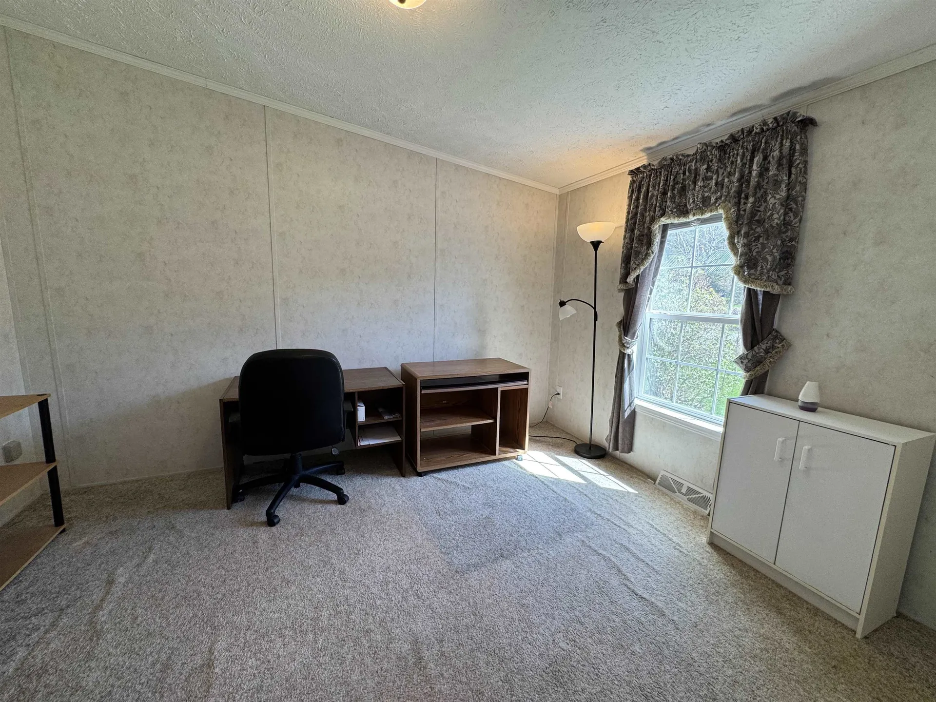 1817 Scottsville Road Danby VT 05739