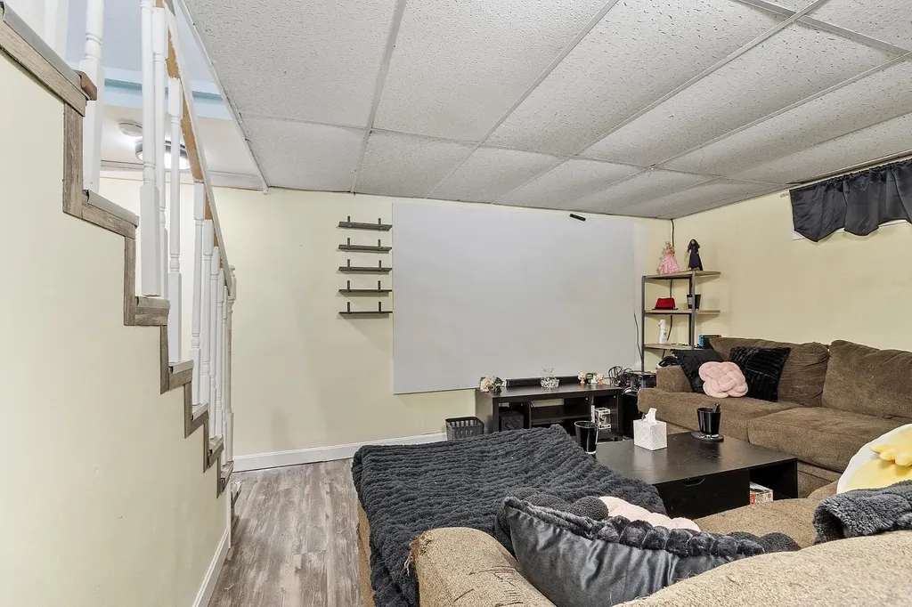 5 Bulova Drive Nashua NH 03060