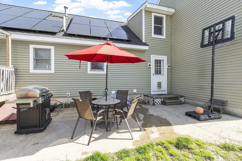 5 Bulova Drive Nashua NH 03060