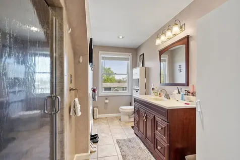 5 Bulova Drive Nashua NH 03060