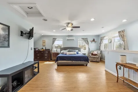 5 Bulova Drive Nashua NH 03060