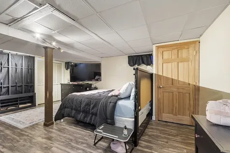 5 Bulova Drive Nashua NH 03060
