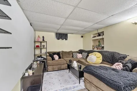 5 Bulova Drive Nashua NH 03060