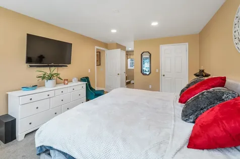34 Copper Lane Rochester NH 03868