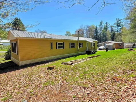 37 Fiske Place Claremont NH 03743
