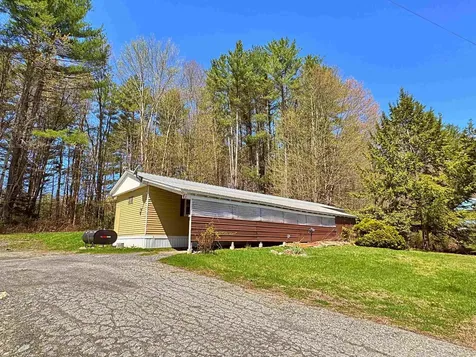 37 Fiske Place Claremont NH 03743