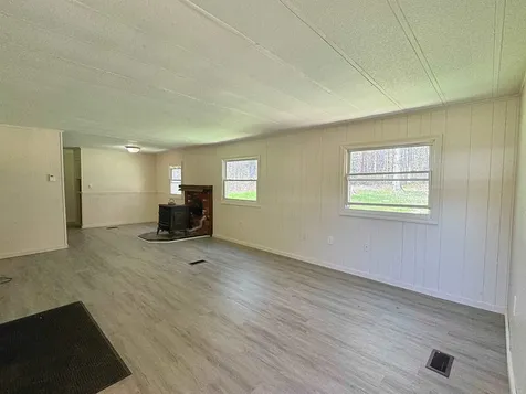 37 Fiske Place Claremont NH 03743