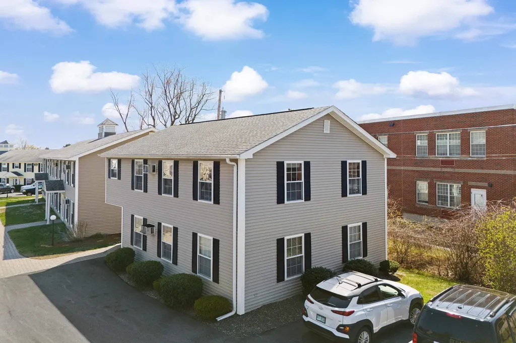 85 Winnacunnet Road Hampton NH 03842