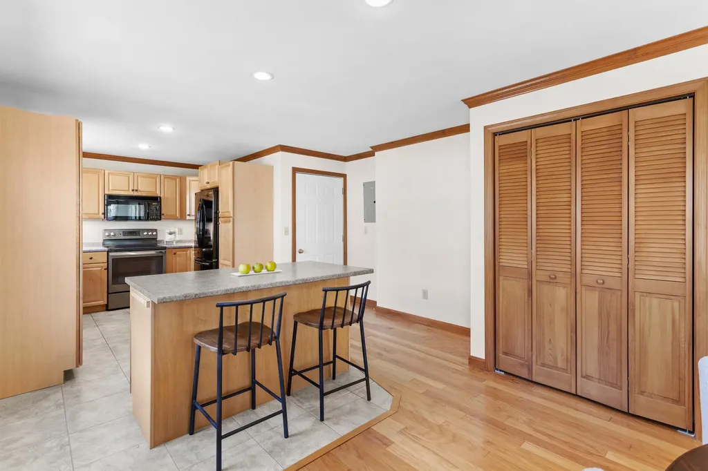 85 Winnacunnet Road Hampton NH 03842