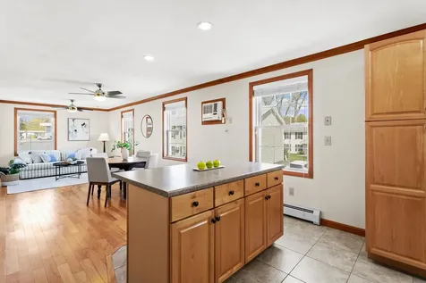 85 Winnacunnet Road Hampton NH 03842