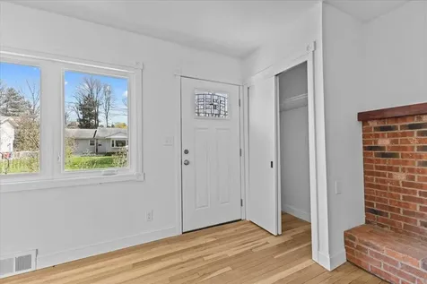 11 Duchess Avenue South Burlington VT 05403