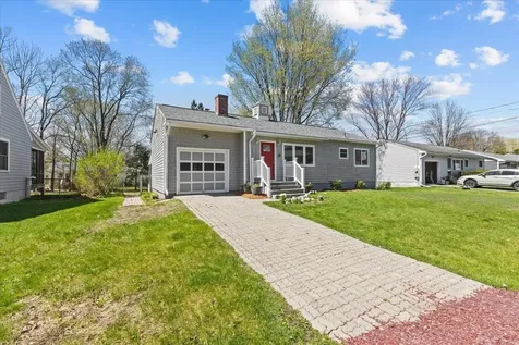 11 Duchess Avenue South Burlington VT 05403