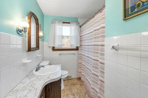 6 Summit Drive Hooksett NH 03106-1526
