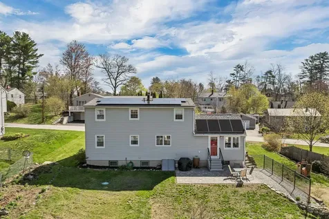 6 Summit Drive Hooksett NH 03106-1526
