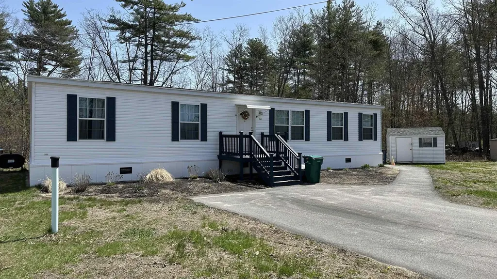 14 Clayton Avenue Rochester NH 03867