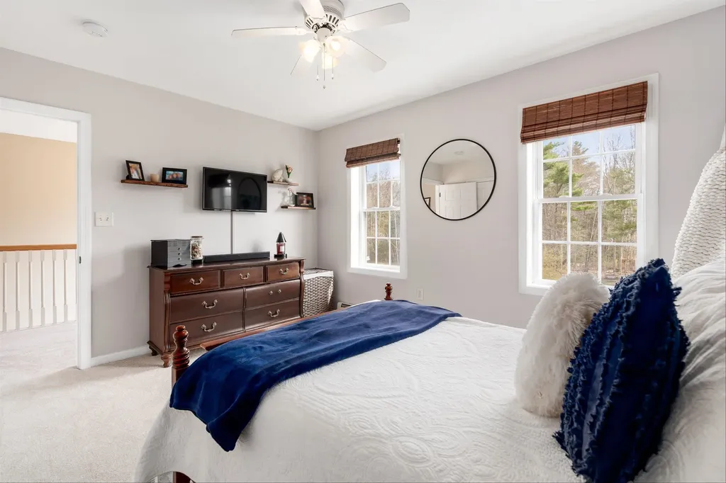 15 Fiddlehead Lane Chester NH 03036