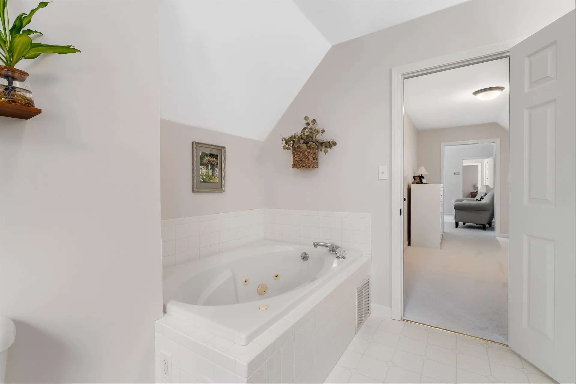 15 Fiddlehead Lane Chester NH 03036