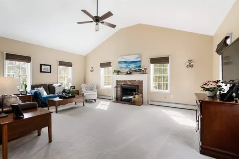 15 Fiddlehead Lane Chester NH 03036