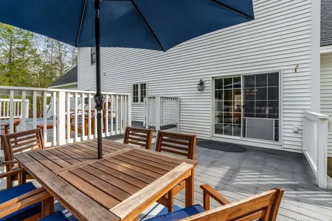 15 Fiddlehead Lane Chester NH 03036