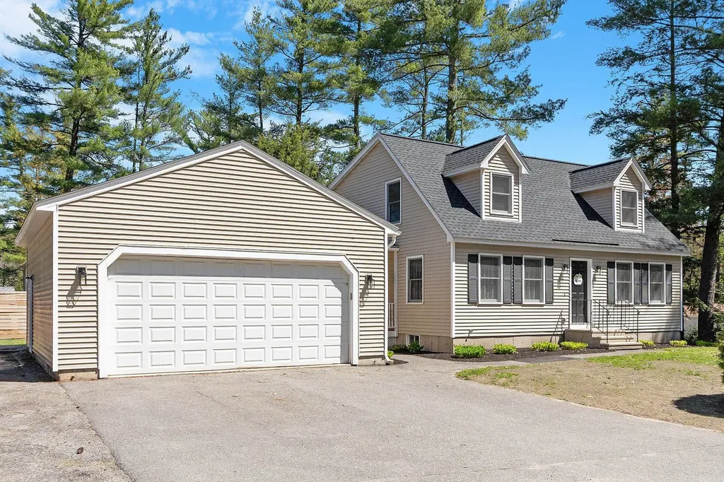 10 John Lane Merrimack NH 03054