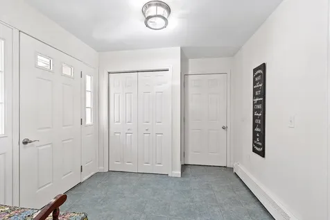 10 John Lane Merrimack NH 03054