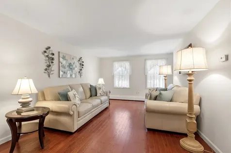 10 John Lane Merrimack NH 03054