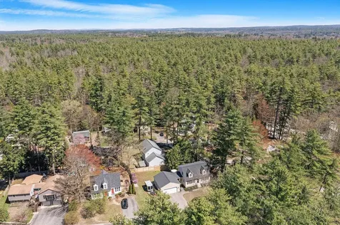 10 John Lane Merrimack NH 03054
