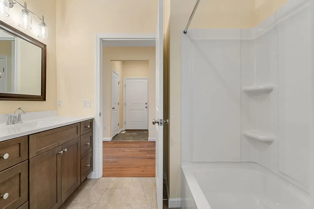 15 Dogwood Circle Milton VT 05468