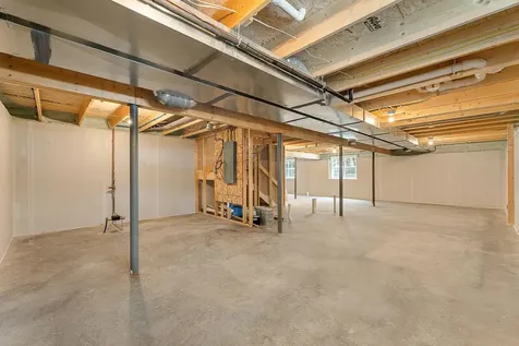 15 Dogwood Circle Milton VT 05468