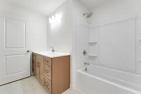 19 Dogwood Circle Milton VT 05468