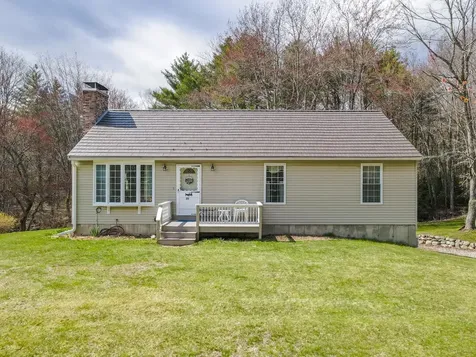 20 Smith Pond Road Raymond NH 03077