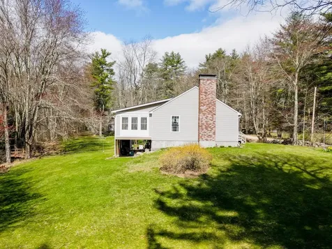 20 Smith Pond Road Raymond NH 03077