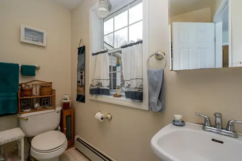 20 Smith Pond Road Raymond NH 03077