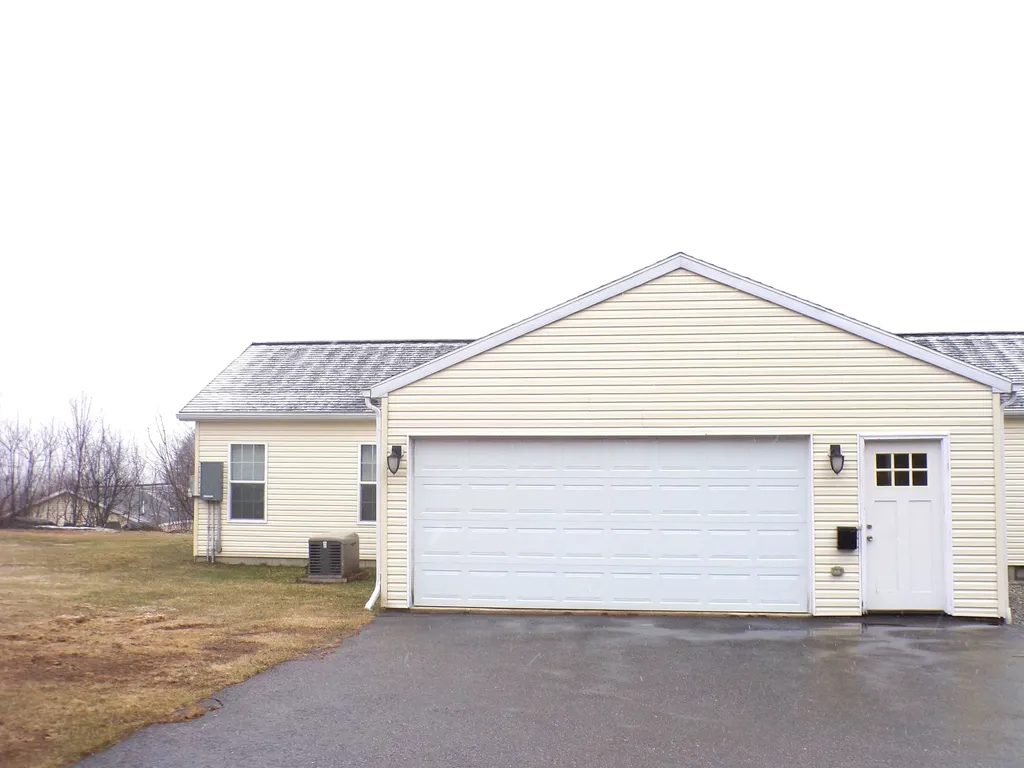 5 Dynamic View Drive Franklin NH 03235