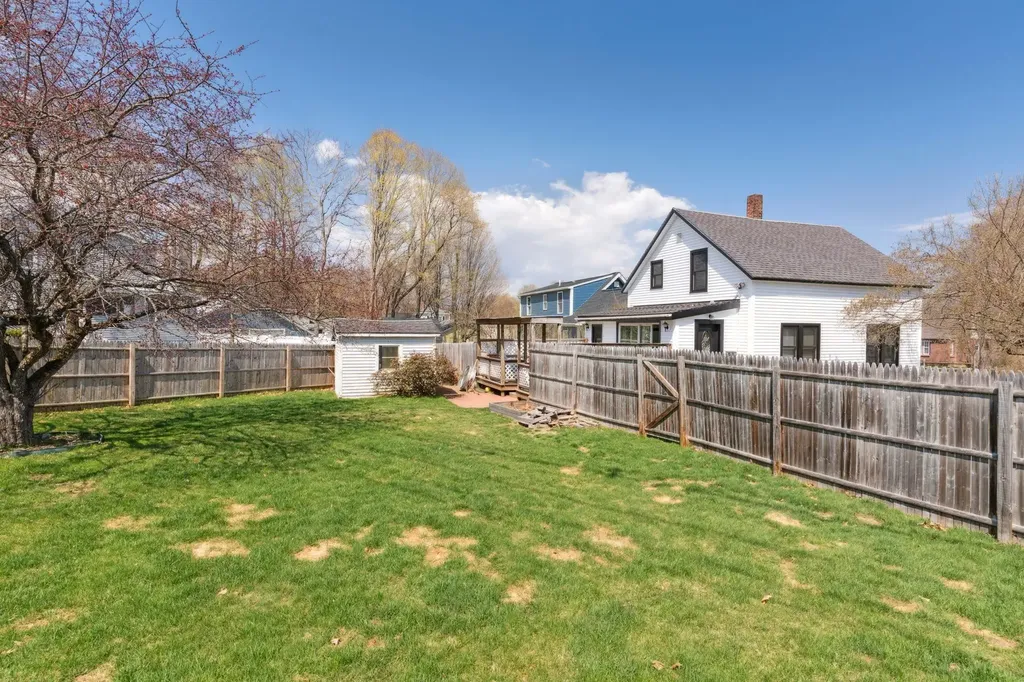 71 Chestnut Street Claremont NH 03743