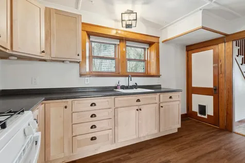 71 Chestnut Street Claremont NH 03743