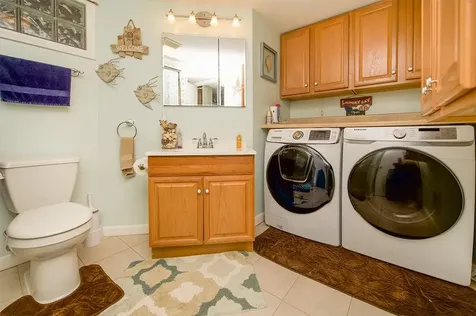 16 Old Orchard Way Manchester NH 03103