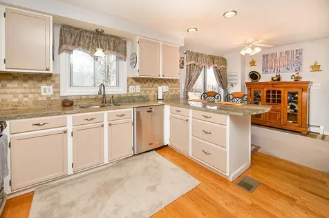 16 Old Orchard Way Manchester NH 03103