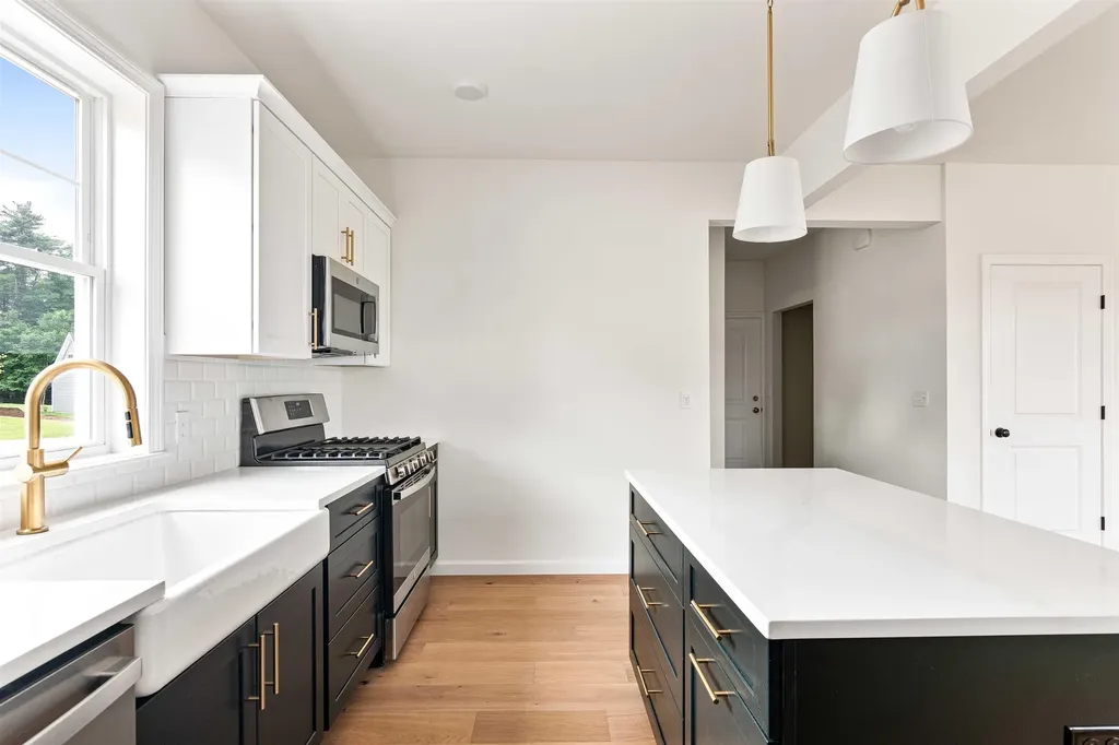 15 Dogwood Circle Milton VT 05468