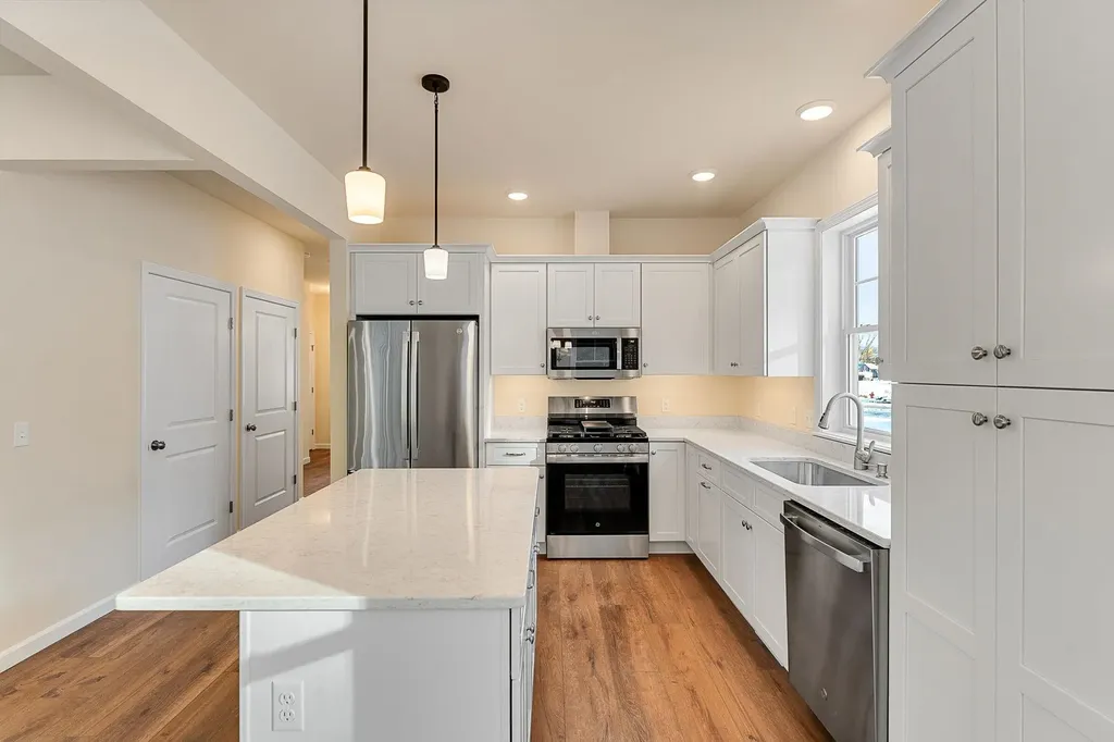 15 Dogwood Circle Milton VT 05468