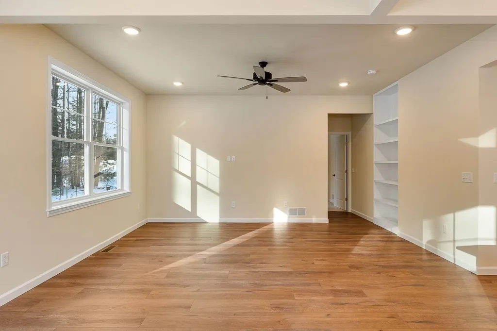 15 Dogwood Circle Milton VT 05468