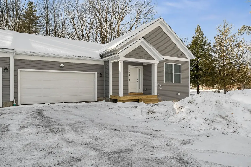 15 Dogwood Circle Milton VT 05468