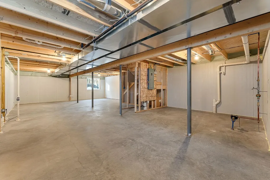 15 Dogwood Circle Milton VT 05468