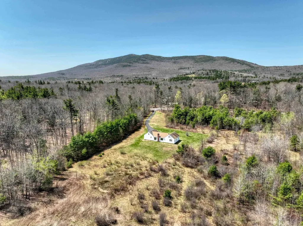 411 Upper Jaffrey Road Dublin NH 03444