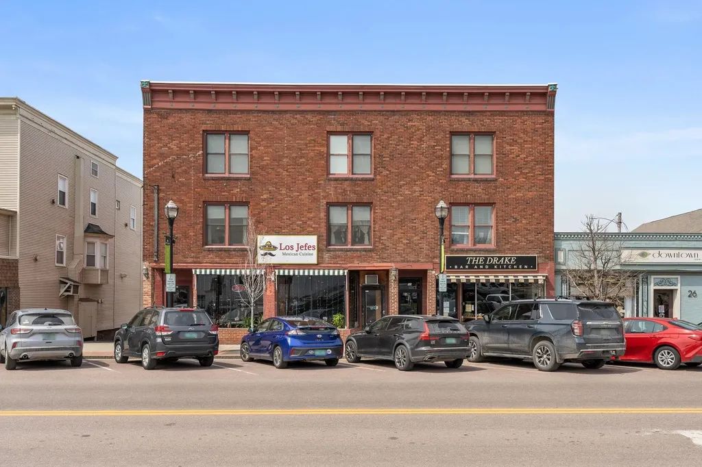 32 South Main Street St. Albans City VT 05478