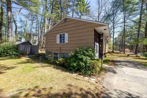 19 Turkey Hill Road Merrimack NH 03054