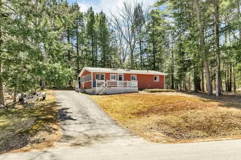 190 Nicola Road Middleton NH 03887